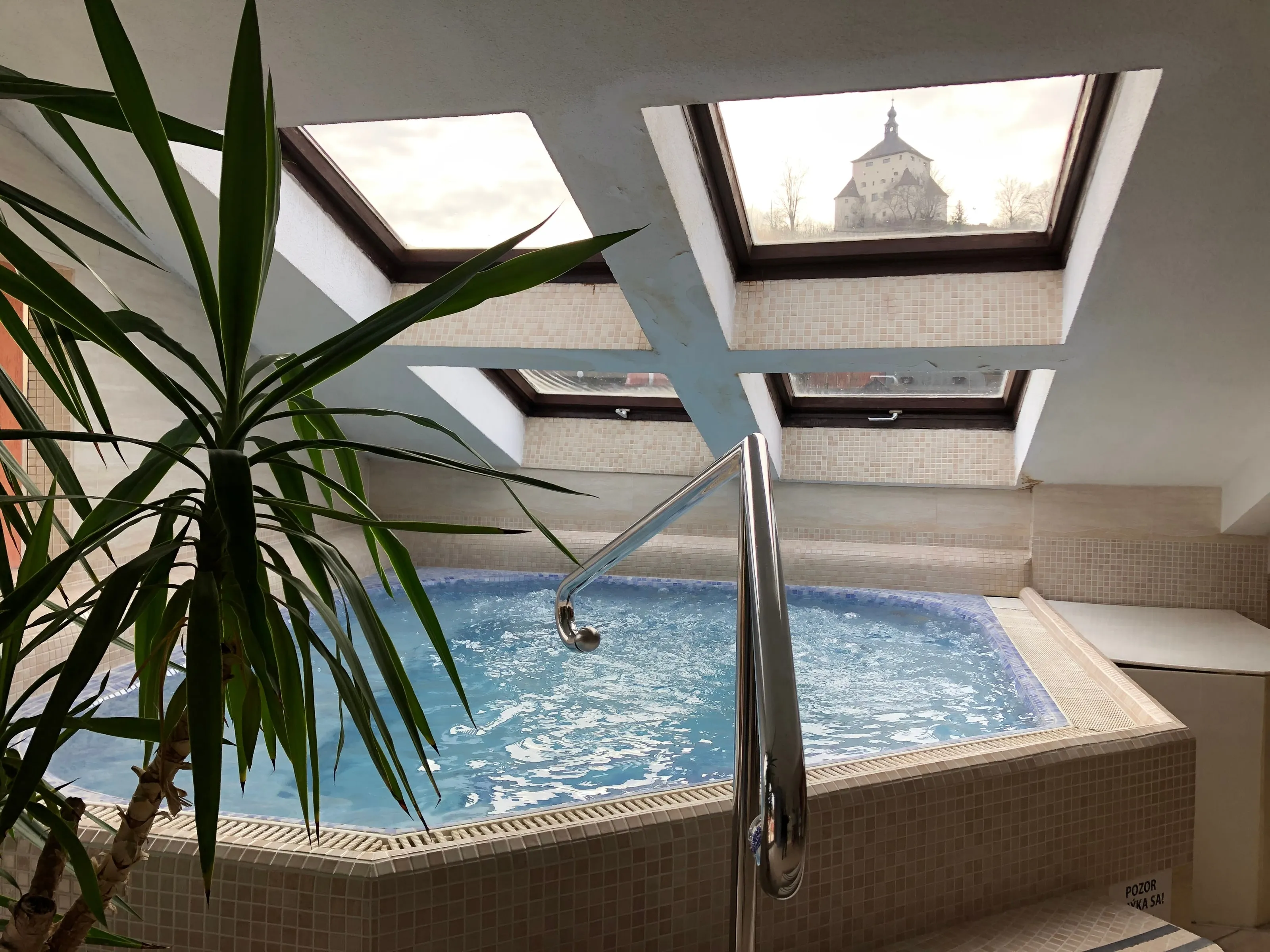 Vírivka v privátnom wellness hotela Grand Matej